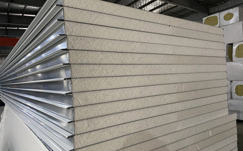 夾芯板廠家如何保證玻鎂夾芯板的質(zhì)量呢？